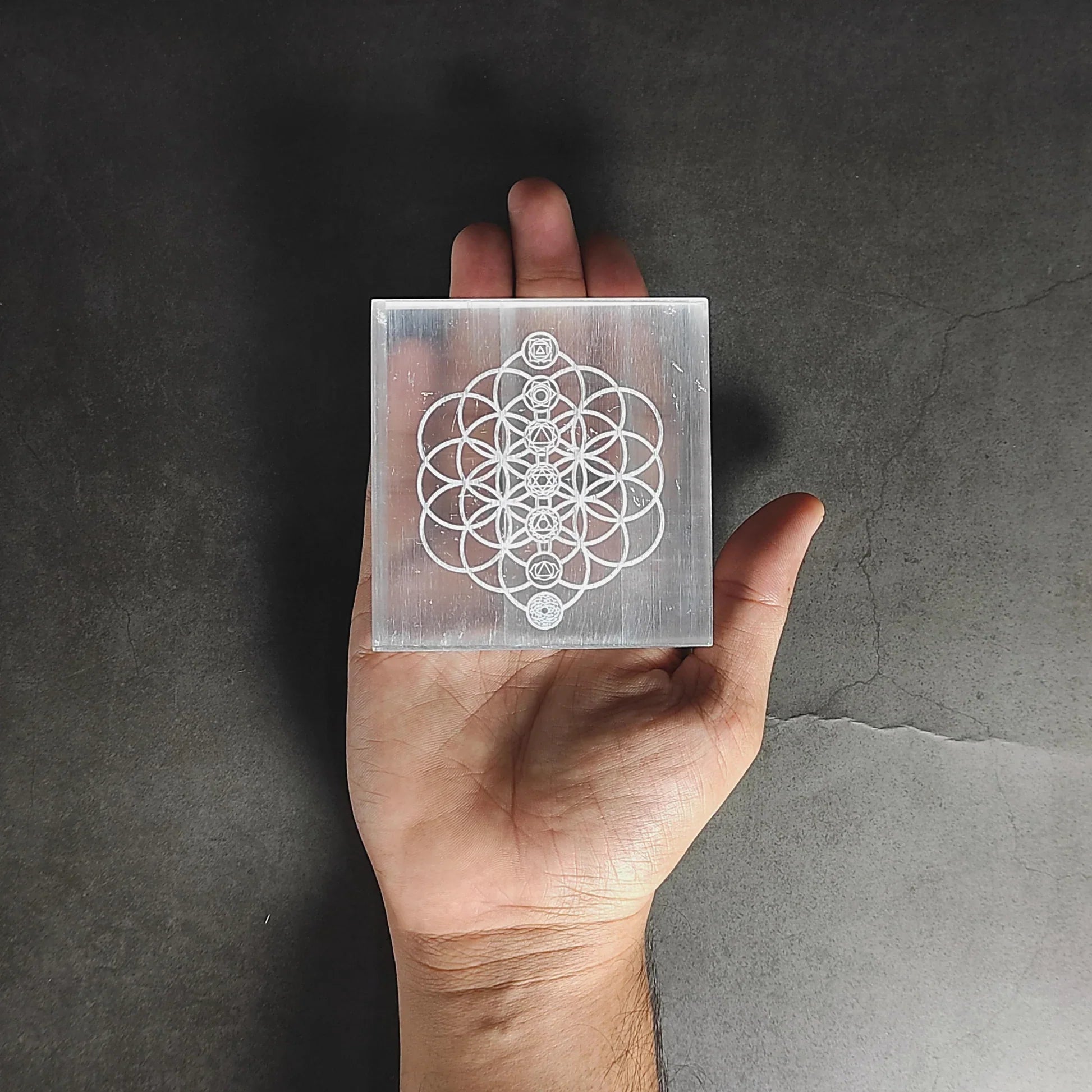 Selenite Plate: The Crystal Everyone Needs to Know About